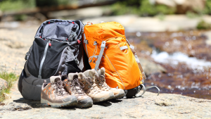 what to wear hiking
